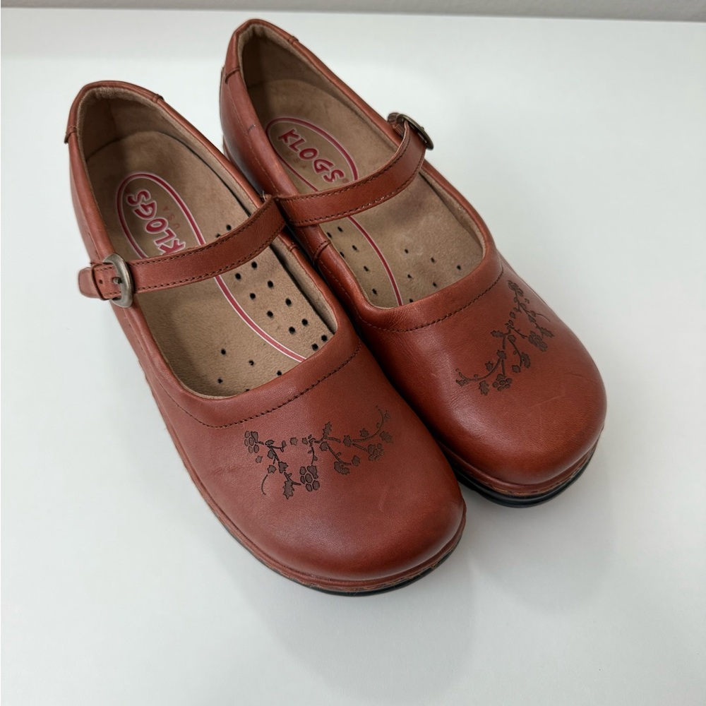 Klogs Women's Floral Embellished Brown Mary Janes